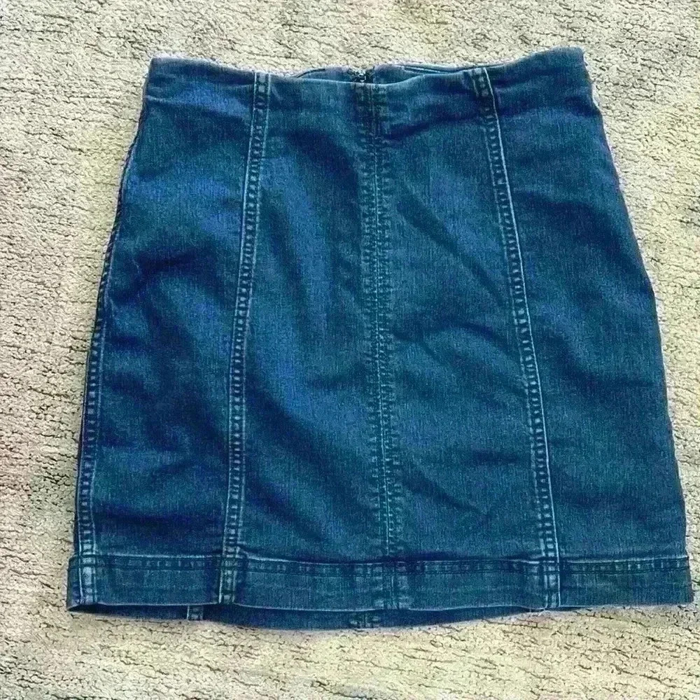 Free People Denim skirt size 2 - Picture 1 of 3